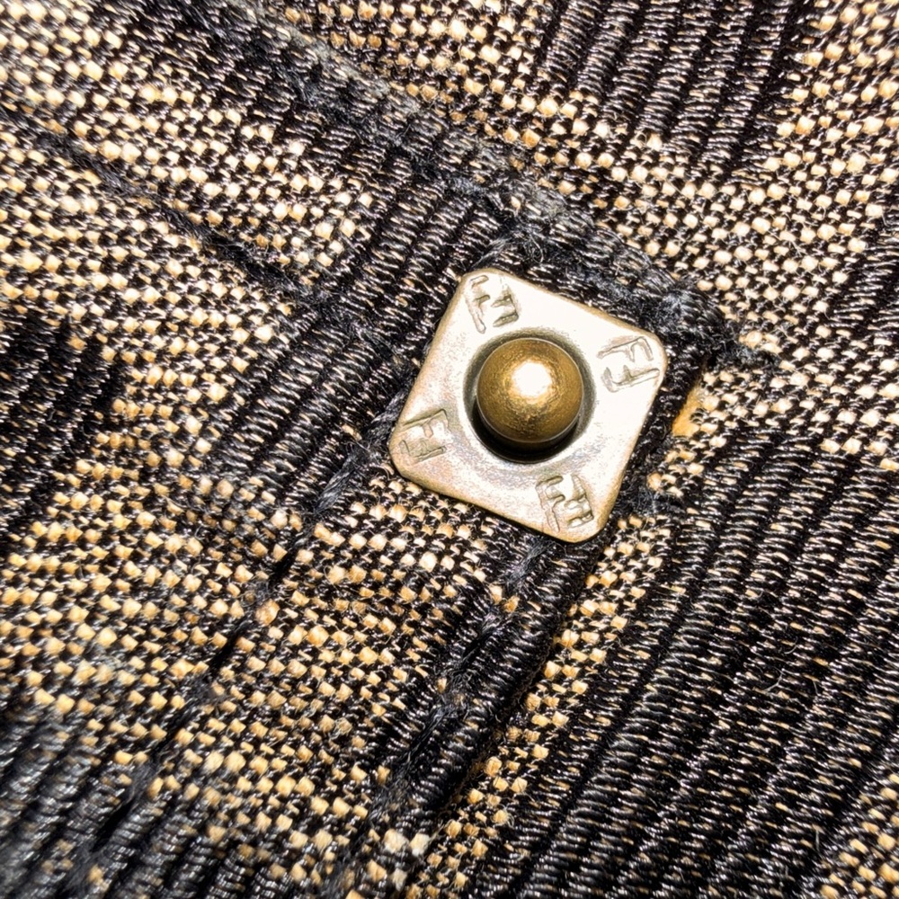 Authentic Vintage Fendi Zucca Monogram Jeans – IT 41 (fits 26/27) - Picture 7 of 16